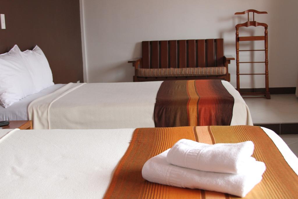 Hotel Casa Sakiwa Machachi Ngoại thất bức ảnh